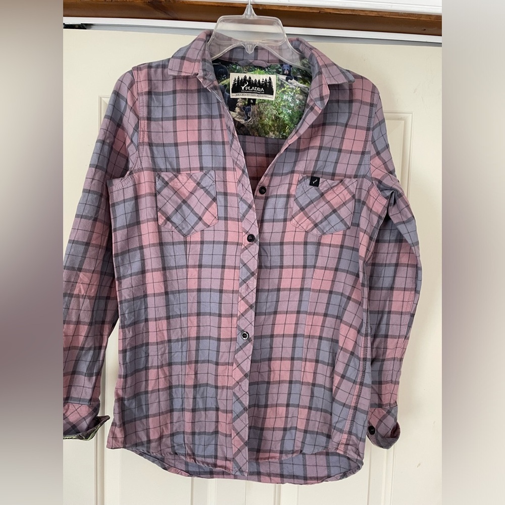 Women's Pink & Gray Plaid Button-Down Shirt
